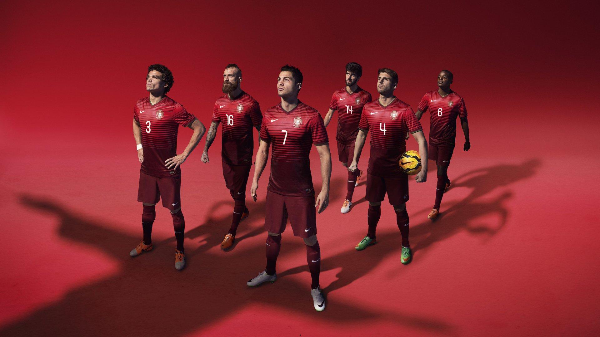 本-福斯特力荐伊劳拉执掌曼联帅印,坦言德里赫特英超前景存疑