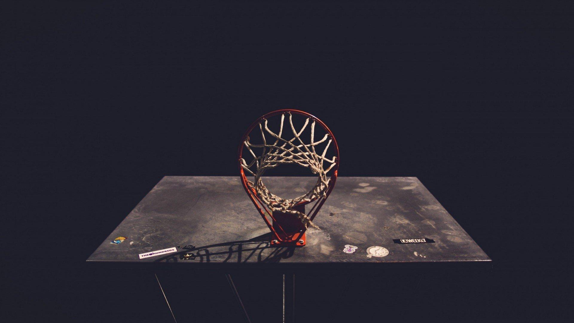 孔帕尼亲上阵点燃训练场 拜仁高歌猛进主帅功不可没