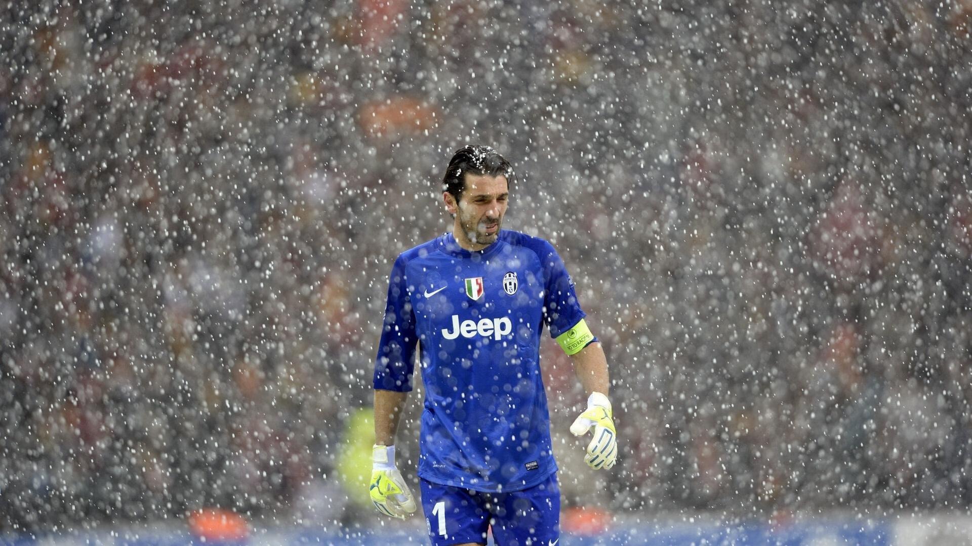 帕尔默构想终极球员引热议,左脚梅西右脚德布劳内,球商如伯纳多·席尔瓦